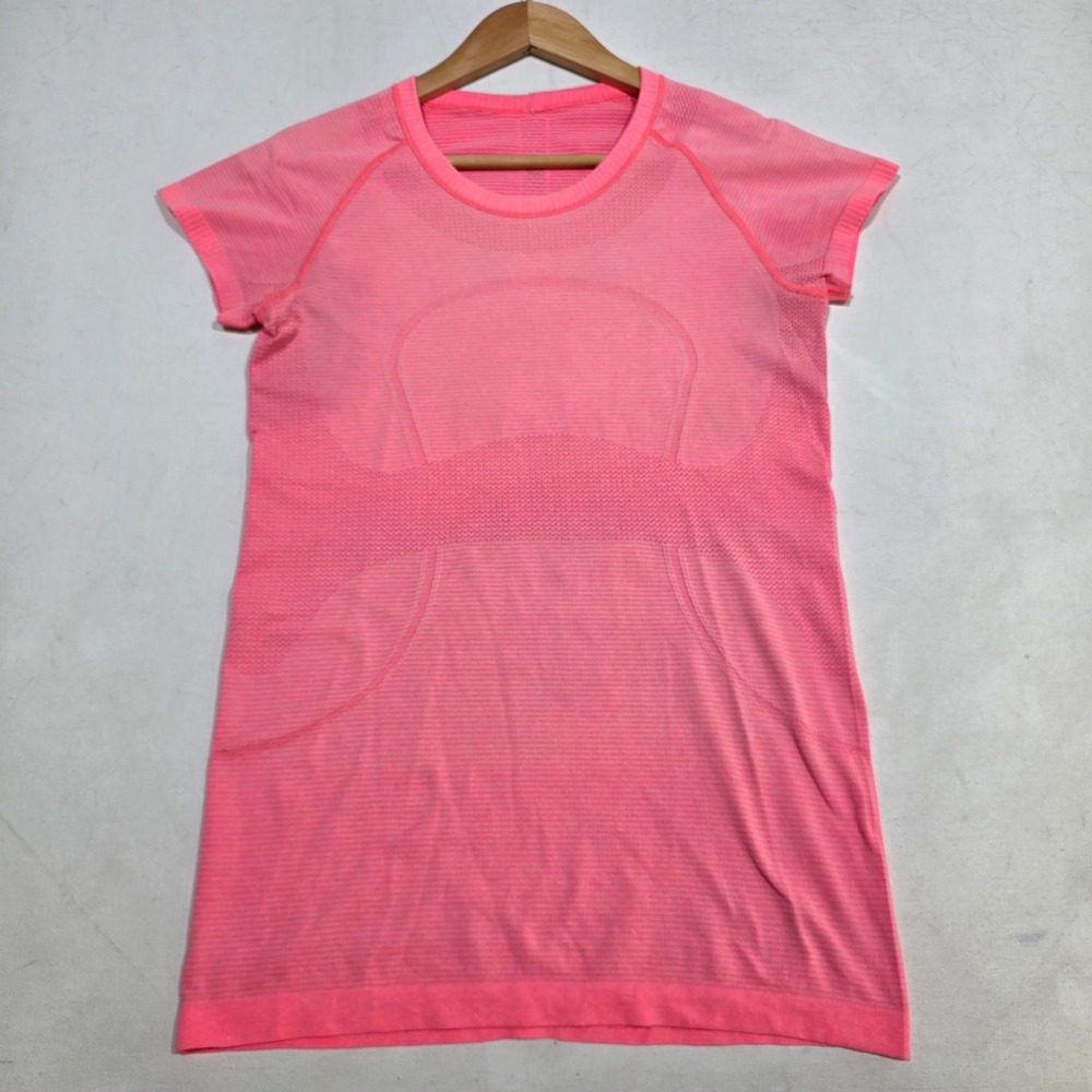 Lululemon Swiftly Tech Short Sleeve Crew Women 8 Pink Running Workout Top